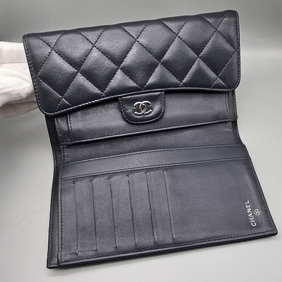 🩶CHANEL Grey Authentic Tri-fold Wallet/Clutch🩶 - Picture 4 of 17